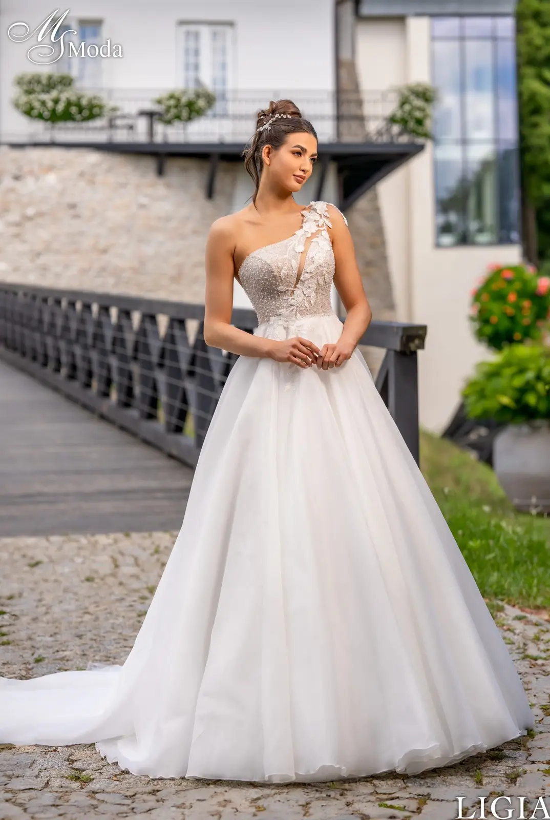 31 LIGIA MS Moda suknia ślubna księżniczka z rękawami